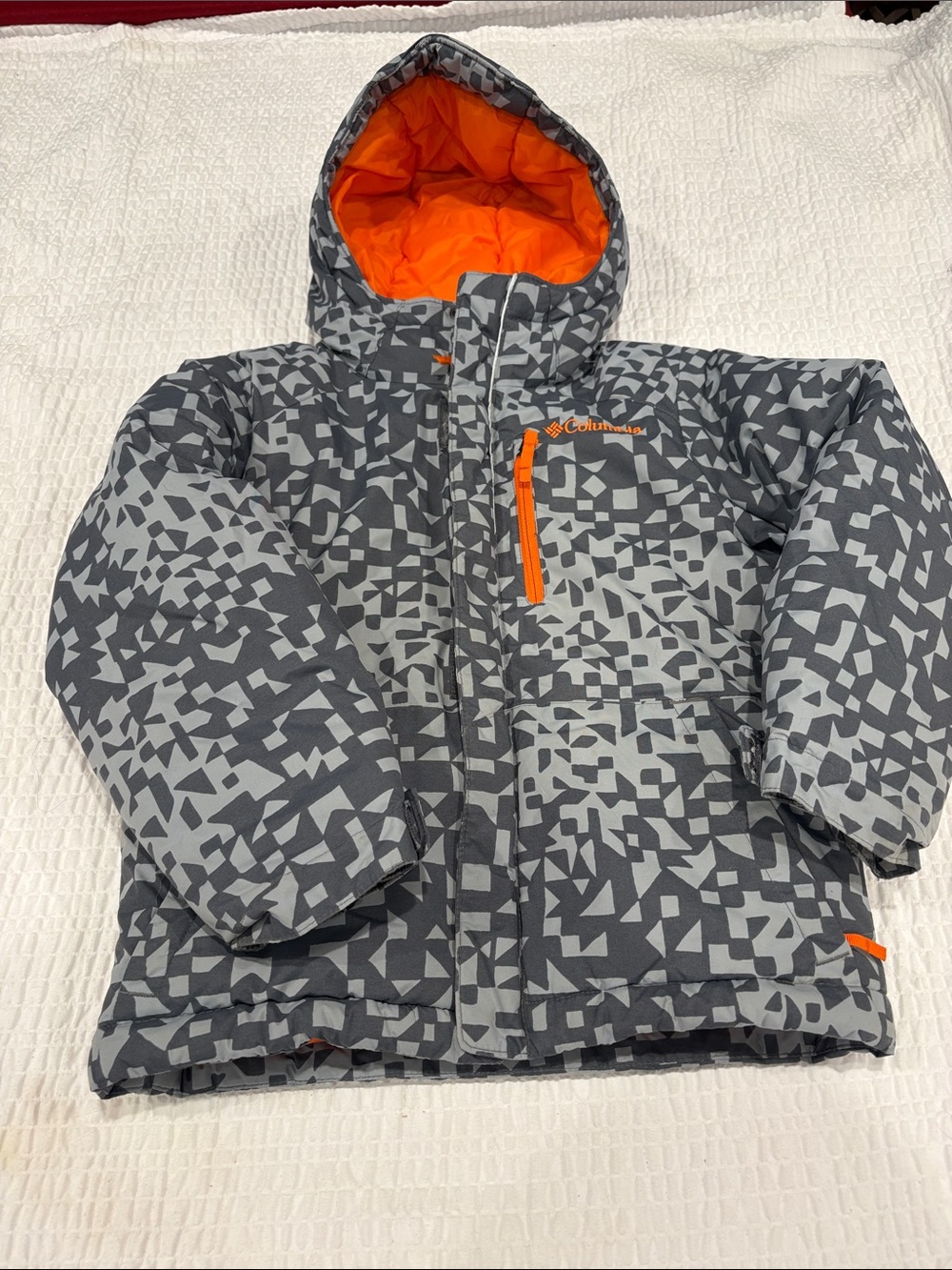 Columbia Kids Gray Geo Print Puffer Jacket with Orange Lining
Size XXS (4/5)